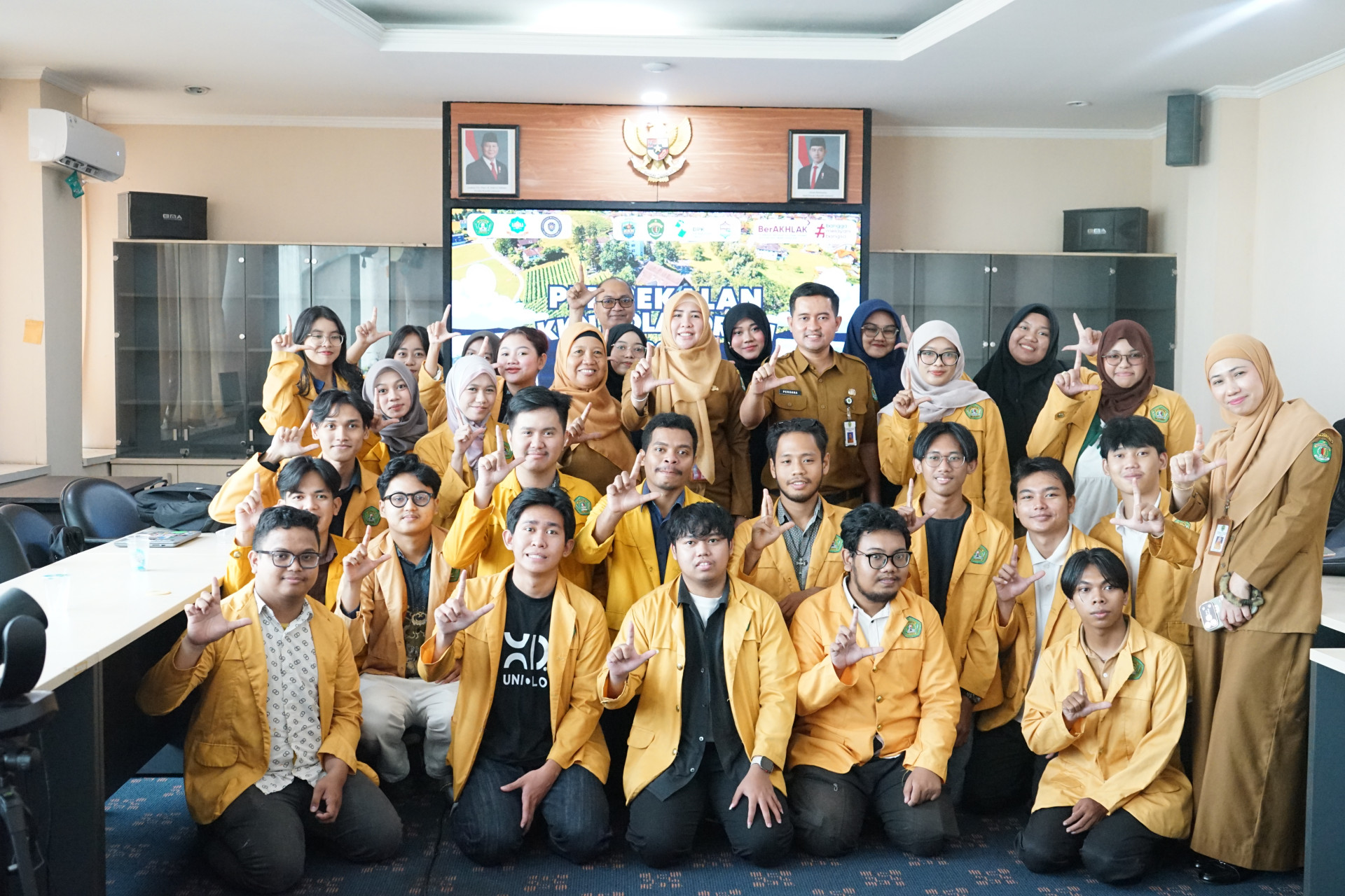 Jelang Terjun ke Desa untuk Mengabdi, Mahasiswa KKN Tematik Dibekali Literasi Digital oleh DPK Kaltim