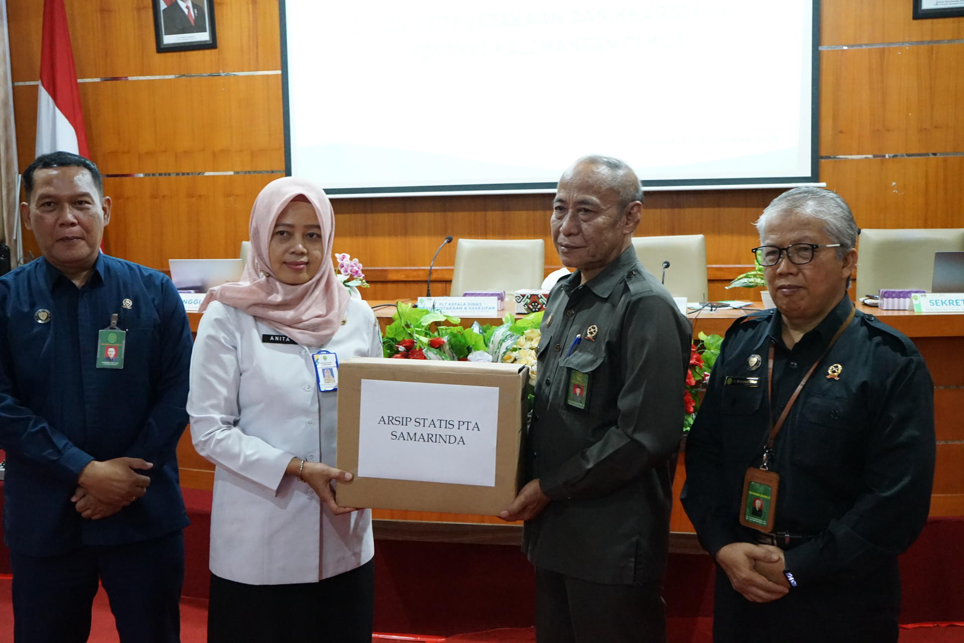 59 Arsip Statis Pengadilan Tinggi Agama (PTA) Samarinda Diserahkan ke DPK Kaltim sebagai Arsip Statis: Menjaga Rekam Sejarah Penanganan Kasus di PTA