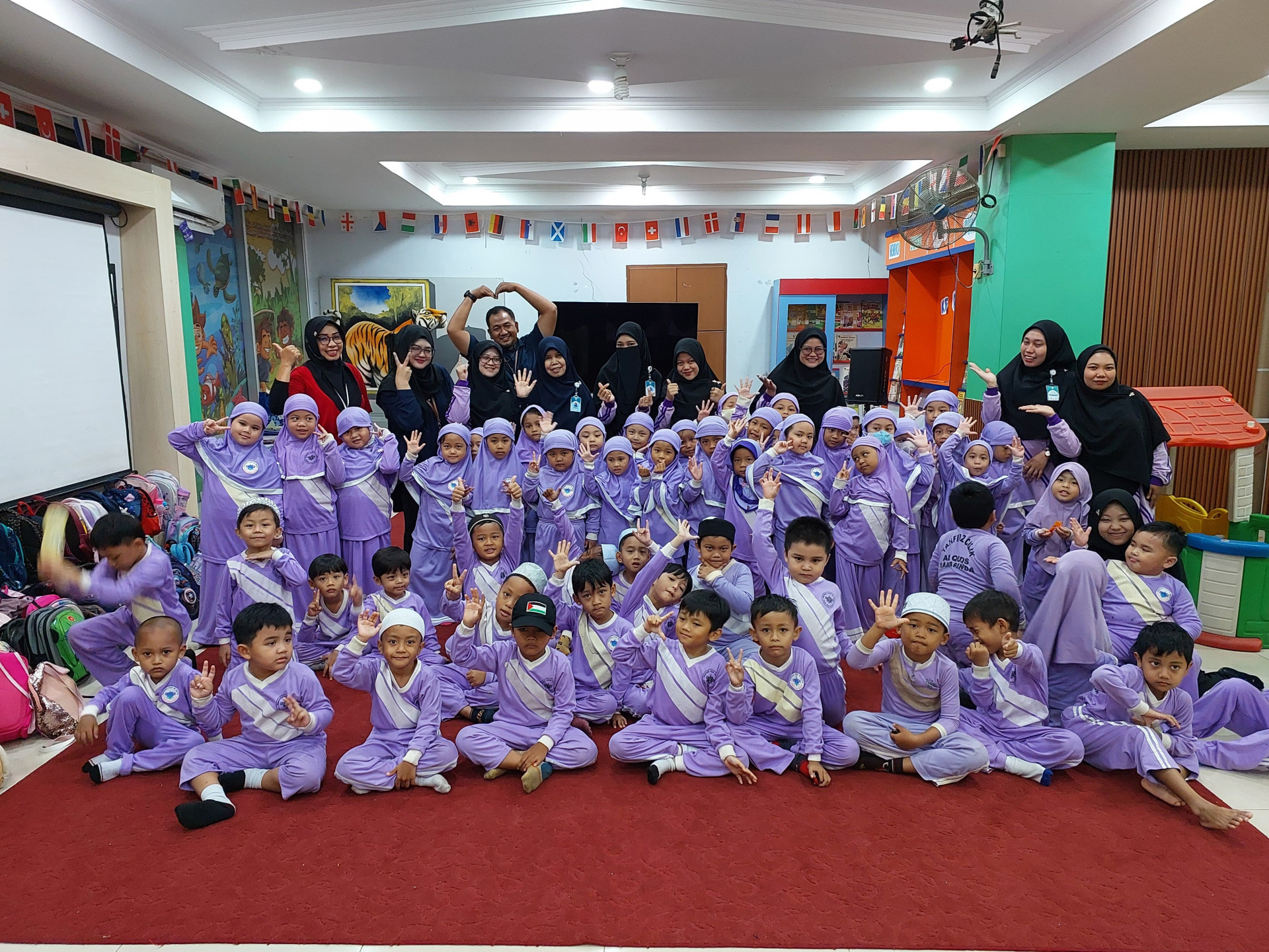 TK Tahfidz Al Quds Kunjungi DPK Kaltim, Siswa Antusias Jelajahi Dunia Literasi Sejak Dini