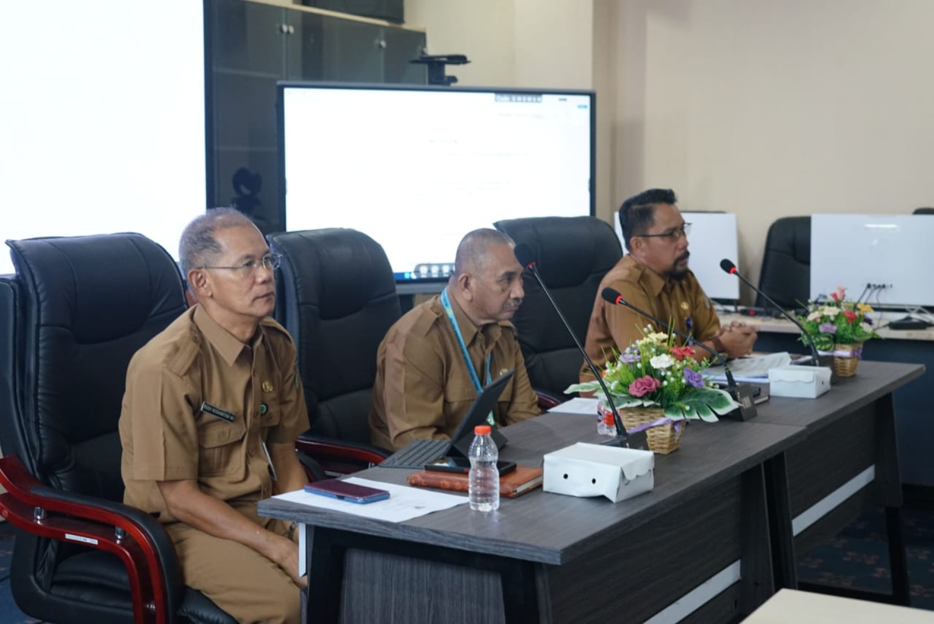 965 Naskah Harus Segera Diselamatkan , DPK Kaltim Gelar Rapat Koordinasi  Tim Pelestarian dan Penyelamatan Naskah Kuno