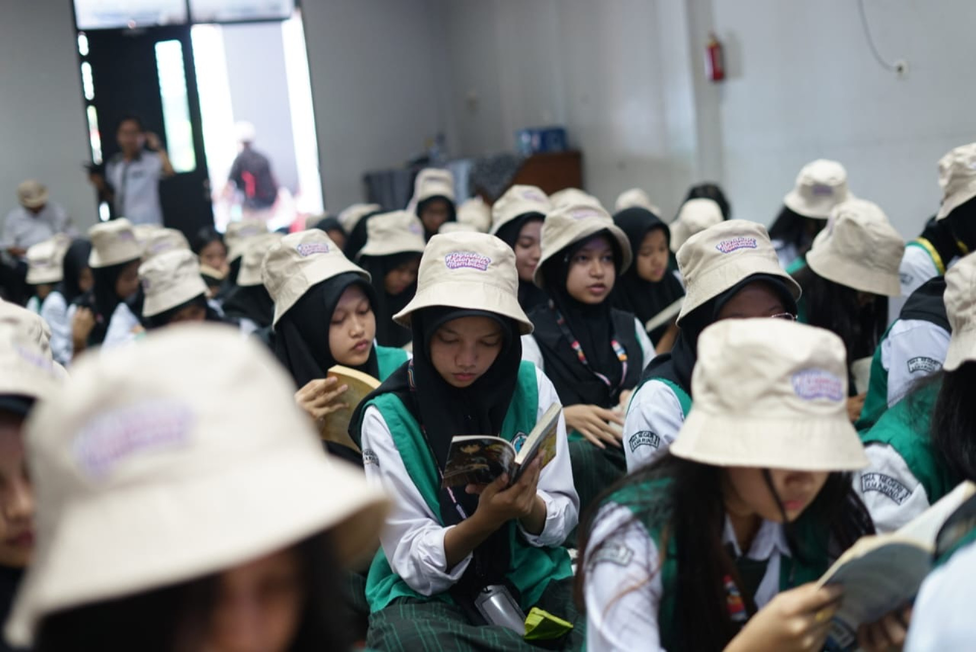 Perpusnas RI dan DPK Kaltim Laksanakan Program Sepekan Satu Buku, Diikuti 200 Siswa SMA Negeri 3 Samarinda