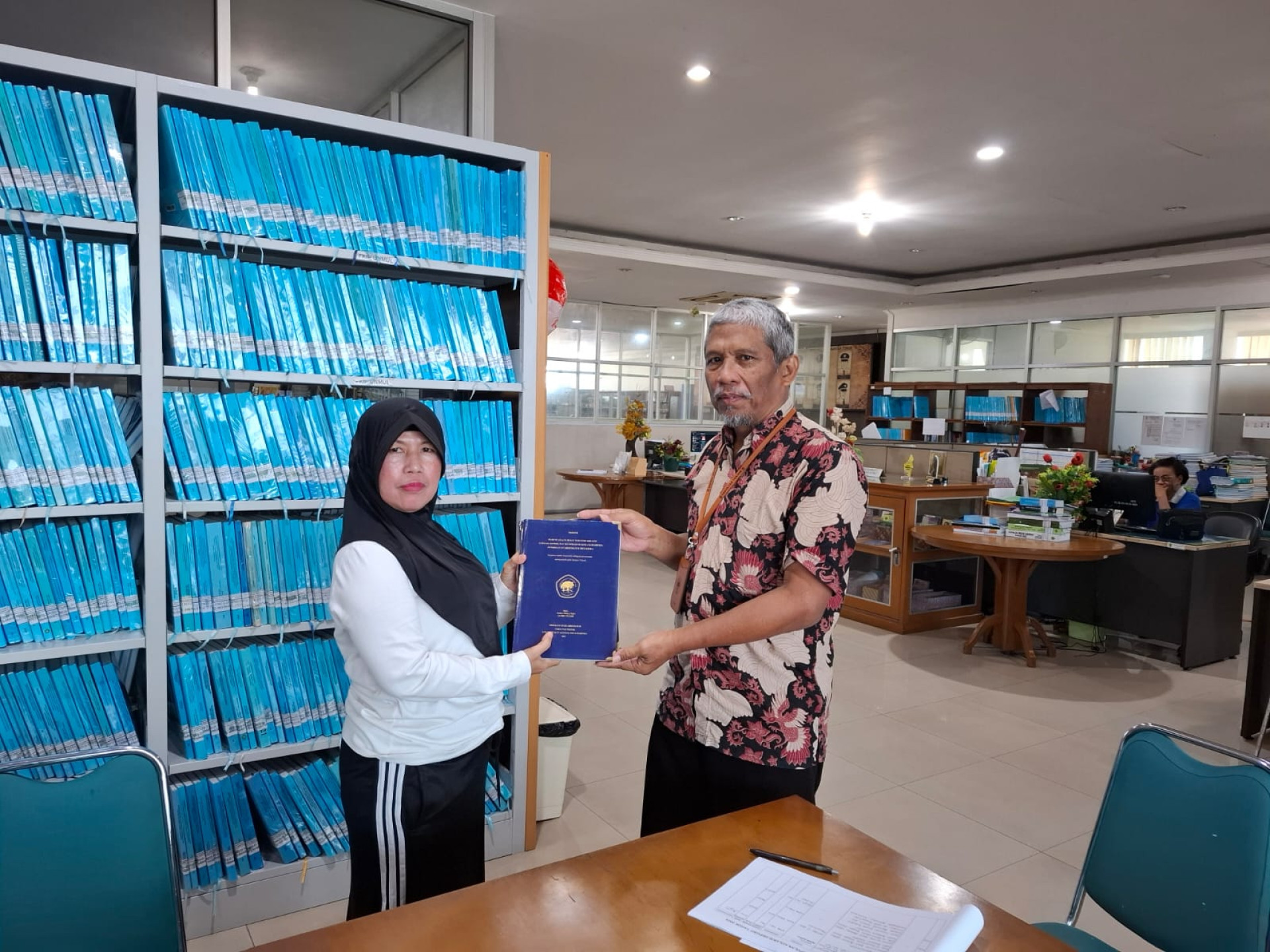 Antara Cerita dan Mimpi, Dosen Universitas 1945 Agustus Samarinda Hibahkan Skripsi Mengenai Arsitektur 