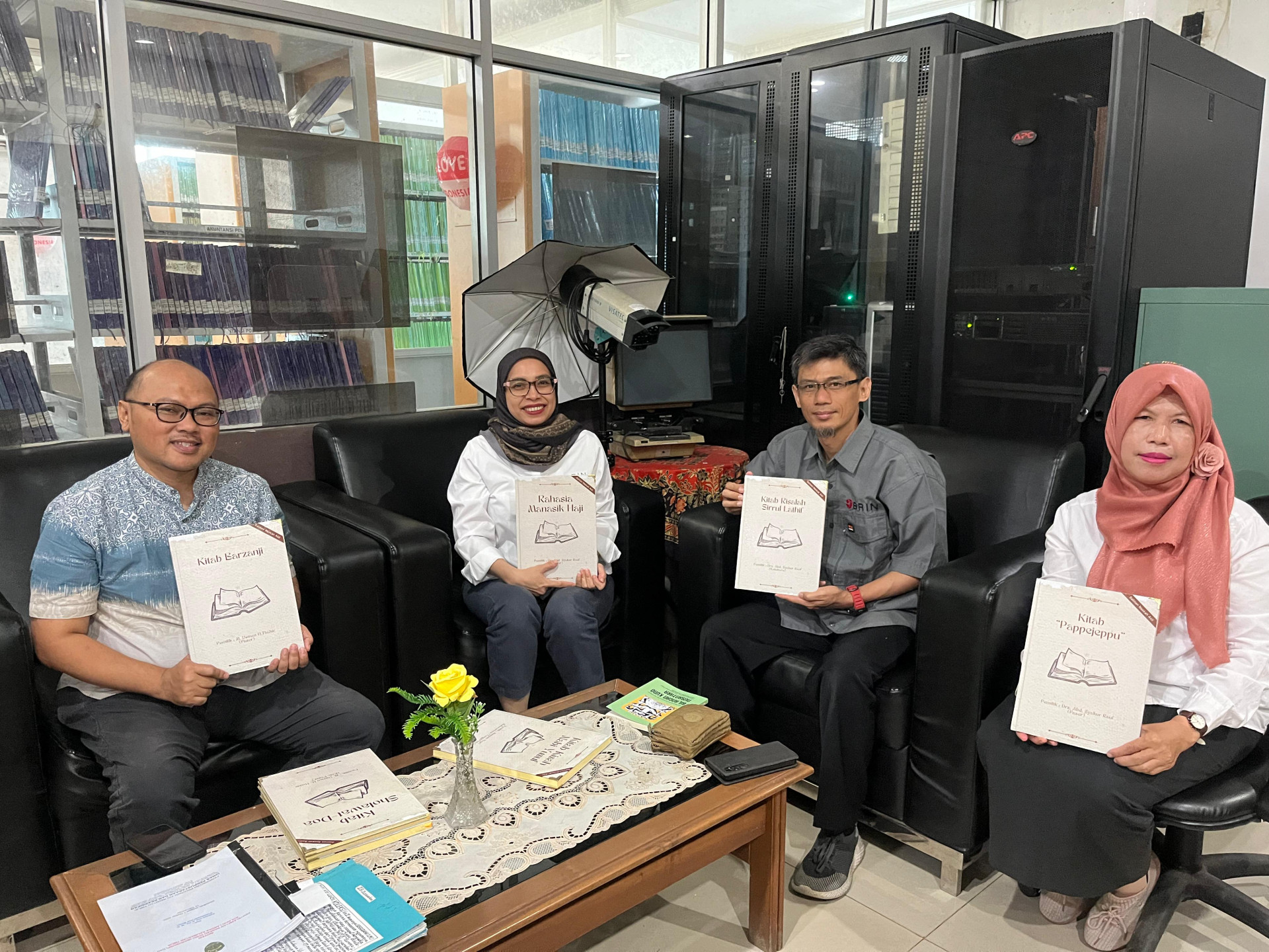 Badan Riset dan Inovasi Nasional Teliti Data Manuskrip Digital di DPK Kaltim, Dorong Keterbukaan Akses Budaya Lokal