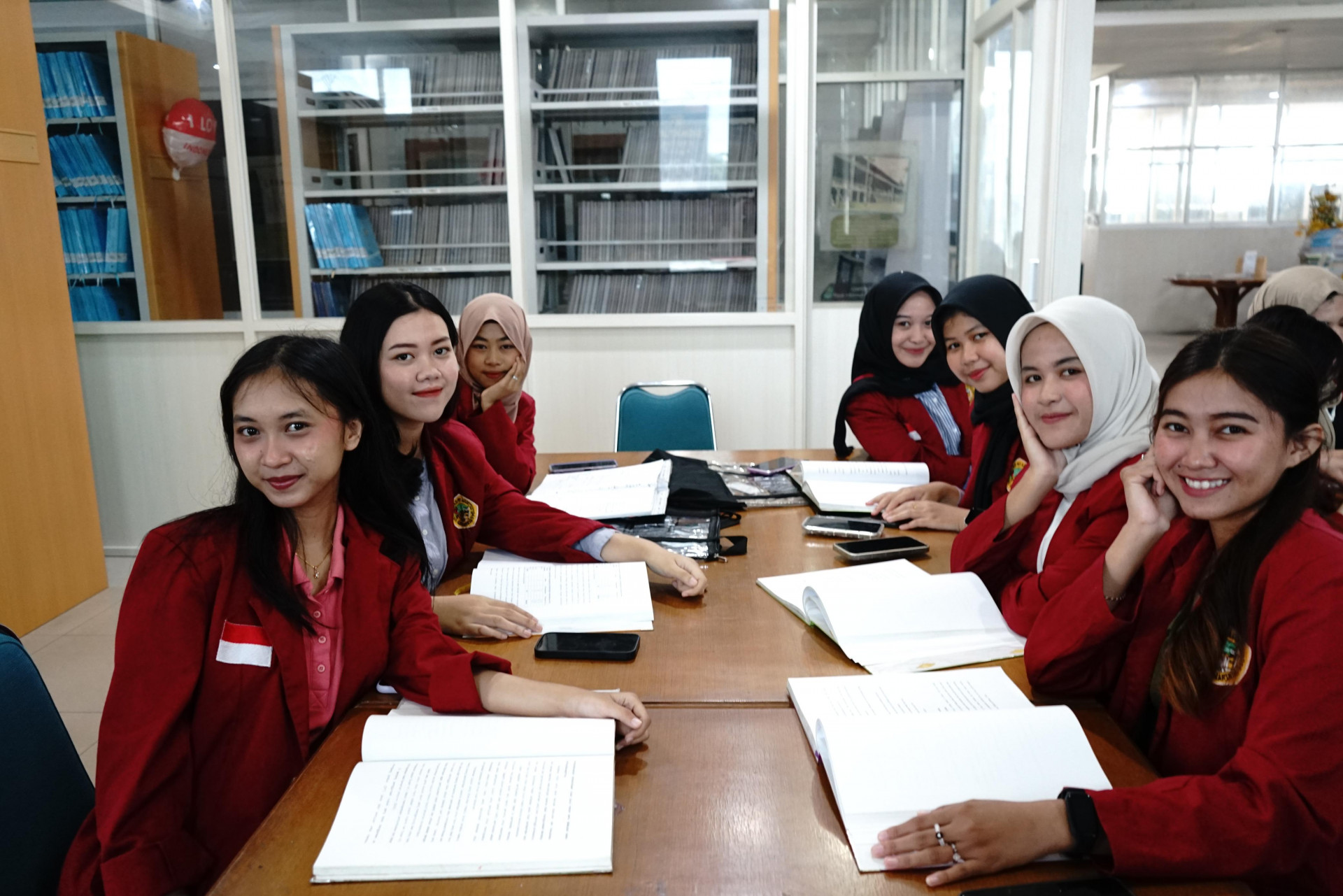 Mahasiswa Untag Belajar Tidak Hanya di Kelas, Perpustakaan Jadi Outing Class yang Seru untuk Eksplorasi