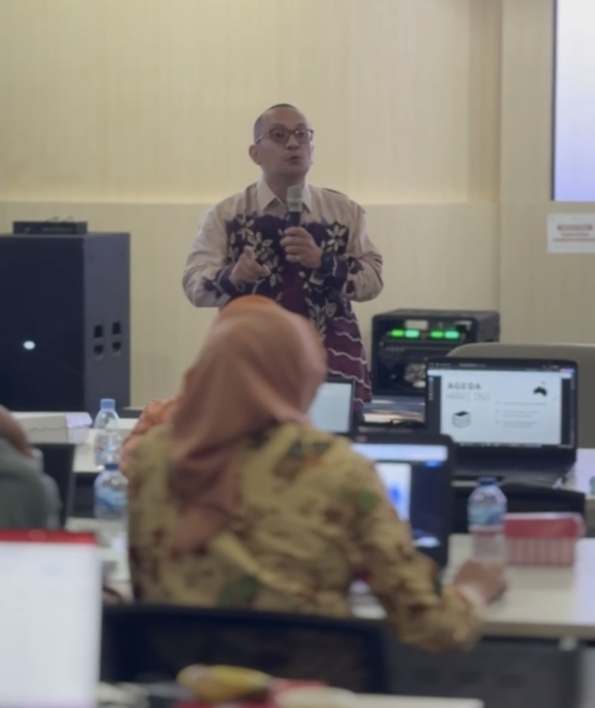 Menuju Arsiparis Bersertifikasi, Peserta Bimtek Antusias Jalani Praktik Pemberkasan   