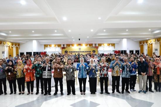 RAKORDA 2025 DPK Kaltim Dorong Transformasi Perpustakaan dan Kearsipan Menuju Generasi Emas 2045