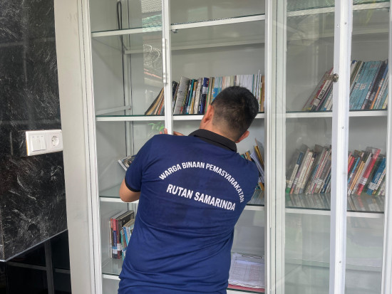 Layanan Perpustakaan Keliling Ke Rumah Tahanan dan Lembaga Pemasyarakatan Disambut Antusias oleh Para Narapidana