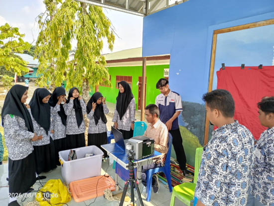 Perpustakaan Keliling Kembali Sapa Pondok Pesantren Al-Masyhuriyah Tenggarong Seberang