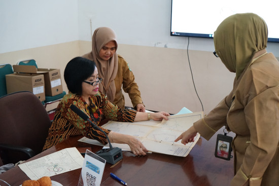 Merawat Ingatan 50 Tahun Lalu: DPK Kaltim Verifikasi Puluhan Arsip Sejarah Wilayah Selatan