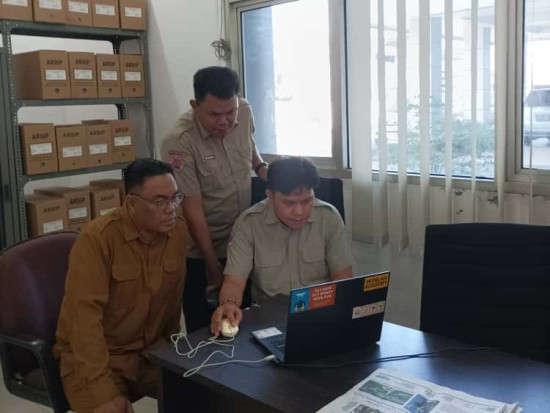 Dari Arsip ke Sejarah: DPK Kaltim Bimbing Dinkes dan BPBD Susun Arsip Covid-19