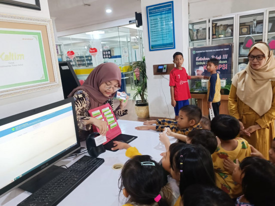 Akhir Tahun Diisi dengan Kegiatan Positif, Samarinda Read A Loud Ajak Anak Berkunjung ke DPK Kaltim