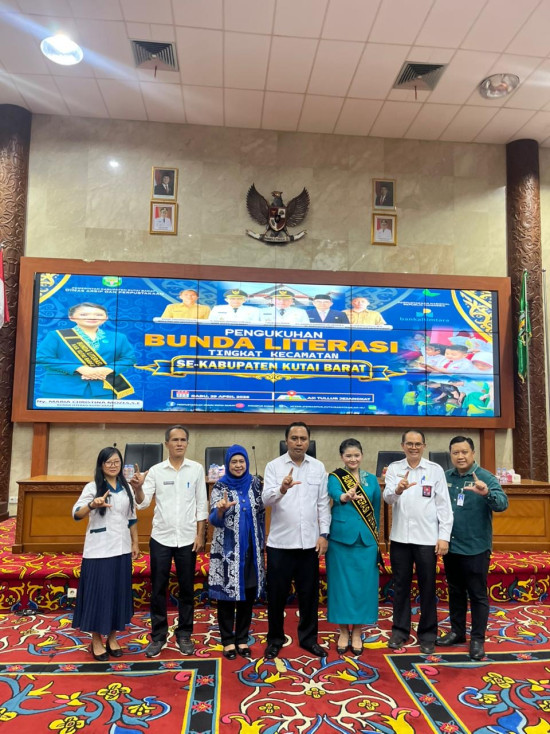 Cetak Generasi Cerdas, Kutai Barat Kukuhkan Bunda Literasi di Tiap Kecamatan