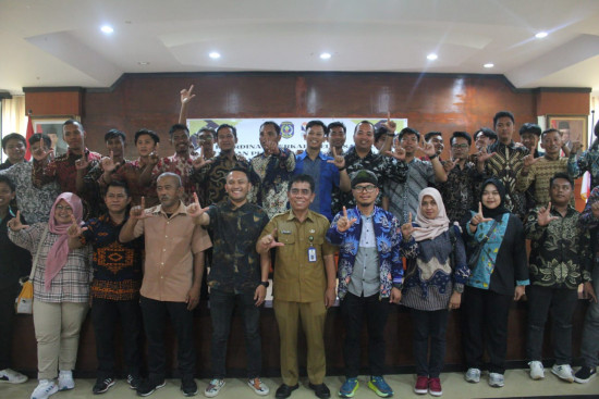 Berdayakan Pemuda Cerdas Literasi, Kelurahan Berbas Pantai Kota Bontang Kunjungi DPK Kaltim